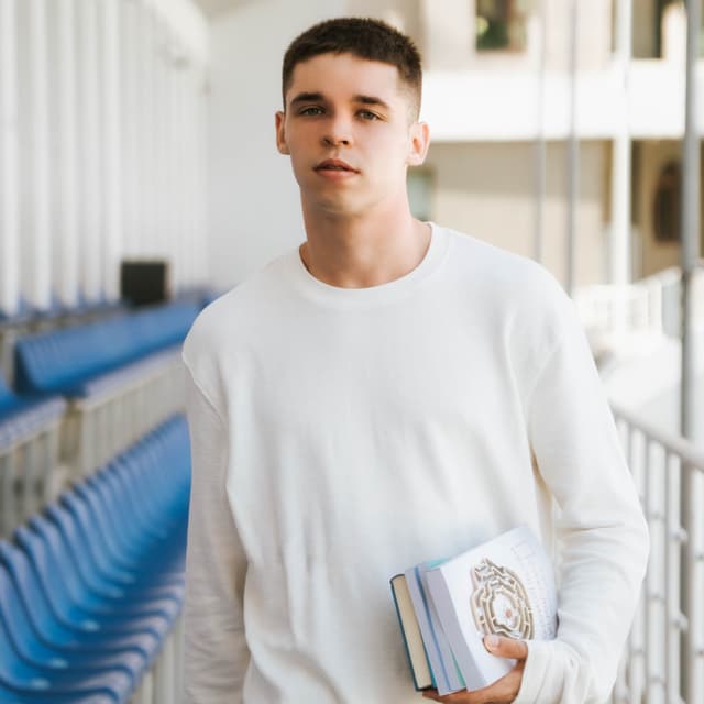 Павло - Психолог-консультант