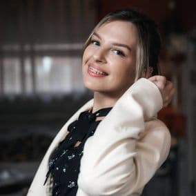 Олена