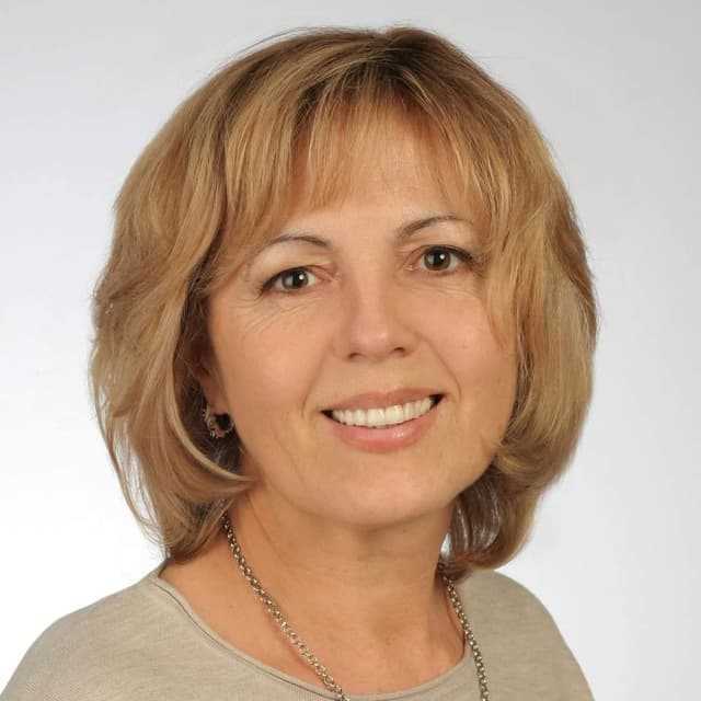 Олександра Танаскова - Психотерапевт