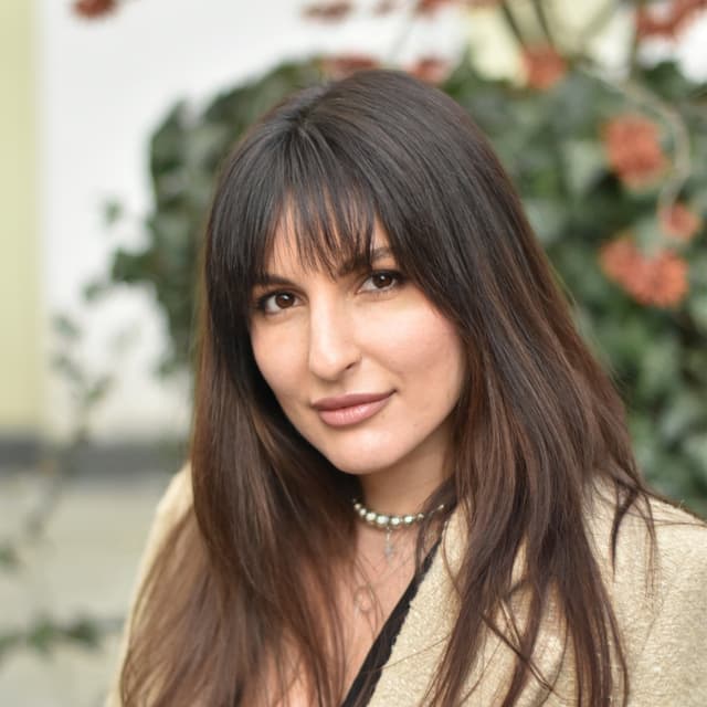 Рената Ширінова - Психотерапевт