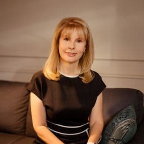 Олена Кушніренко - Психотерапевт